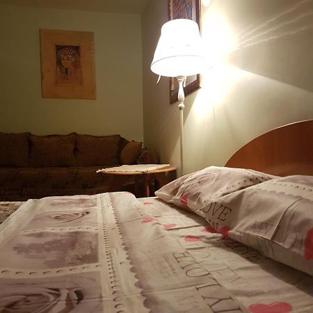 House Hotel Apartments 2 Rivne Ngoại thất bức ảnh