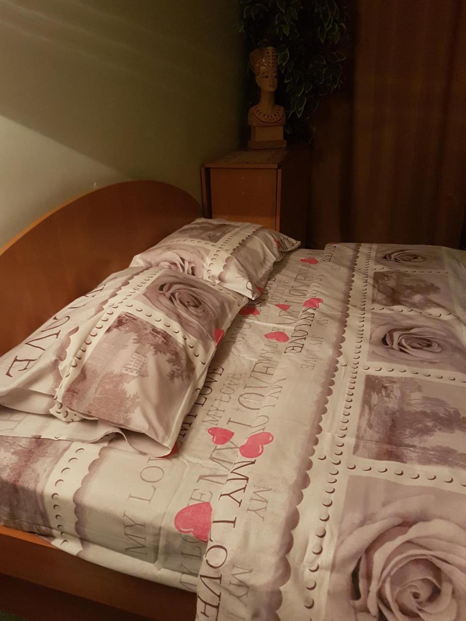 House Hotel Apartments 2 Rivne Ngoại thất bức ảnh